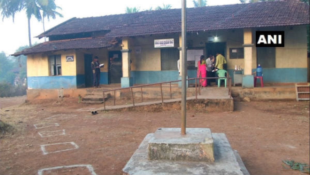 Karnataka: Voting for second phase of gram panchayat ...