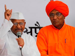 Swami Agnivesh with Anna Hazare