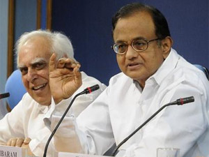 Telecom Minister Kapil Sibal with Home Minister P Chidambaram
