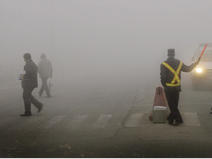 A fogged Delhi street