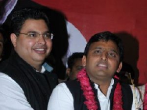 Abhishek Mishra with Akhilesh Yadav