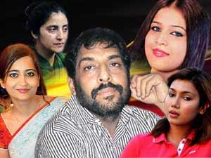 Gopal Kanda with Geetika, Nupur, Ankita and Aruna