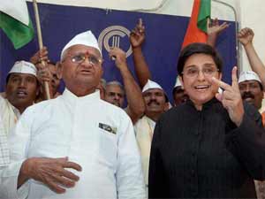 Kiran Bedi with Anna