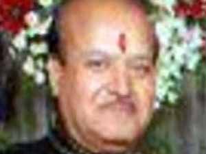  Sudhir Mahajan