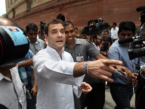 Rahul Gandhi press camera