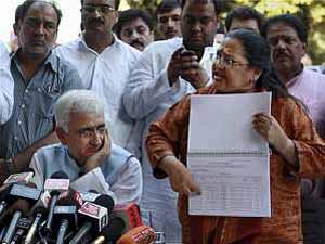 Salman Khurshid wife