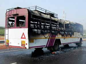 bus-fire-pune