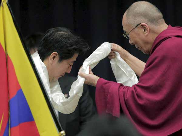 Dalai Lama and Shinzo Abe
