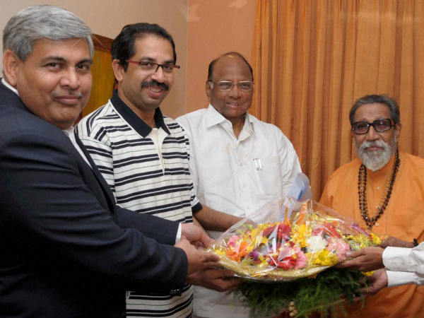 Pawar, Uddhav with Bal Thackeray