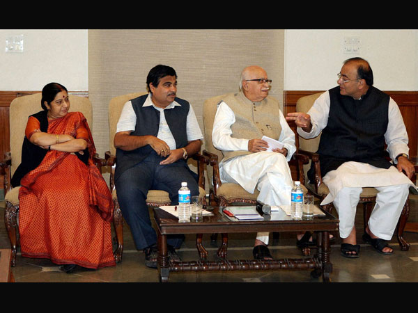 LK Advani Sushma Swaraj
