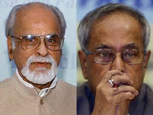 I K Gujral and Pranab Mukherjee
