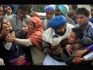 Family Members of Ravinder Pal Singh Family Members of Ravinder Pal Singh