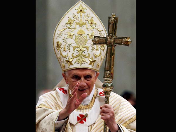 Pope Benedict XVI celebrate Christmas