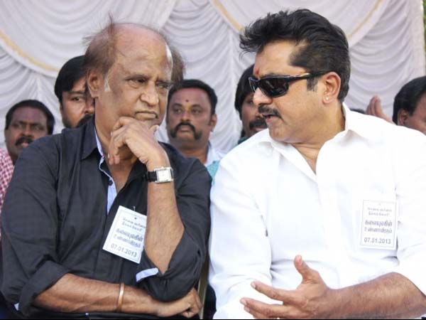 Rajinikanth at hunger strike venue