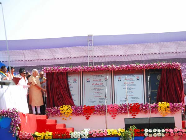 Narendra Modi inaugurates Gujarat Khel Mahakumbh