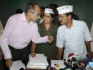 Kejriwal, Bhushan