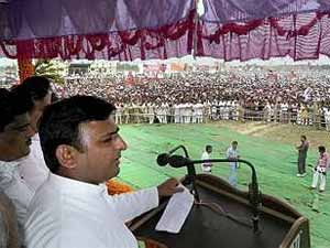  Akhilesh Yadav