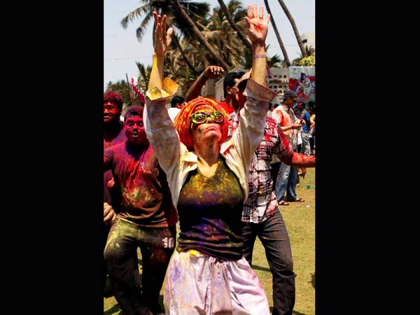 Nation celebrates Holi