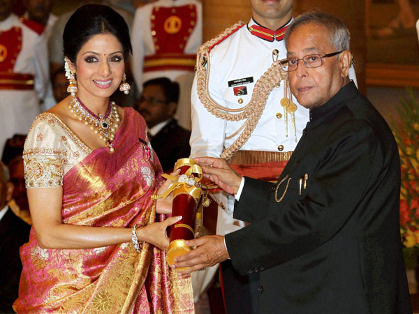 Pranab Mukherjee presents Padma Awards