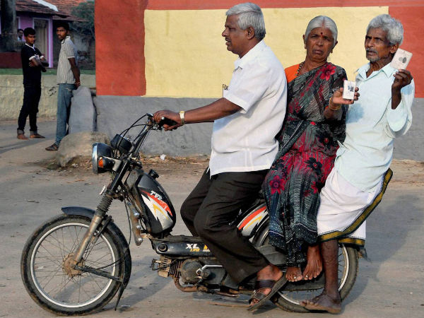 kar-elderly-voters