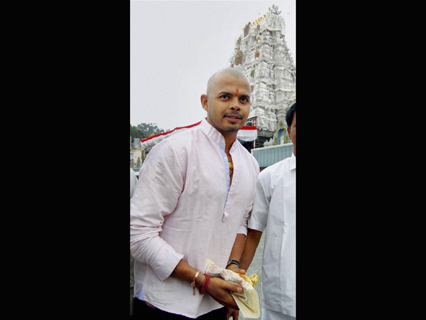 Sreesanth, 2 others held for spot fixing