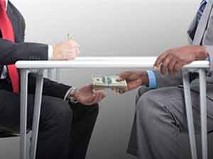 Bank officials held over $1.5 mn bribe Bank officials held over $1.5 mn bribe