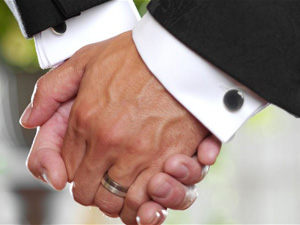 EU against Russia introducing gay law