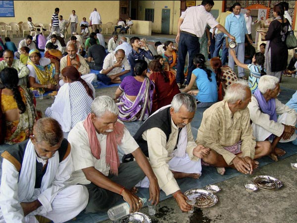 Food distributed during rescue Food distributed during rescue