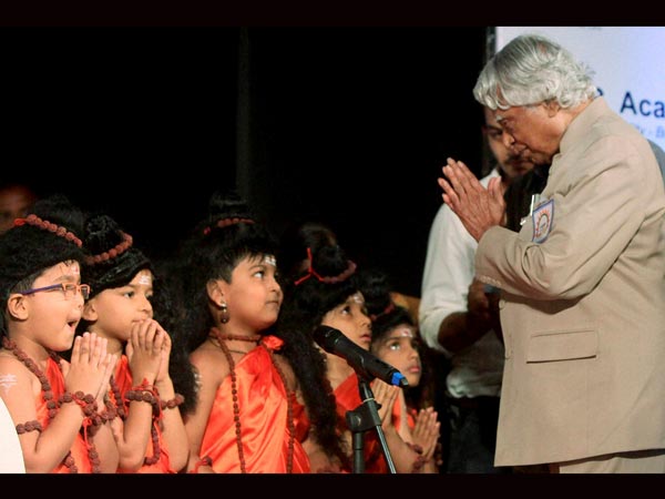 APJ Abdul Kalam interacts with little children