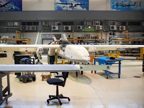 General dealing with sex scandal retires