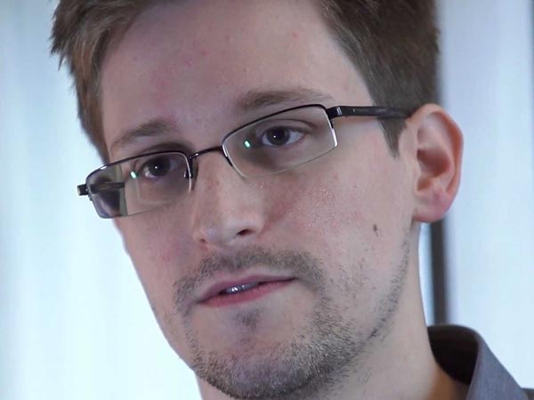'Denial of asylum to Snowden cowardly'