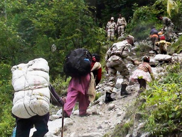 itbp-jawans-rescuing