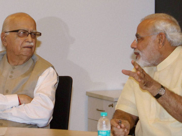 advani-modi advani-modi