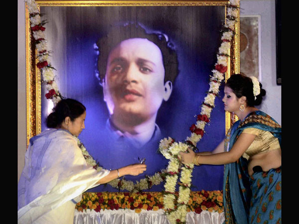 mamata-banerjee-homage-uttam-kumar