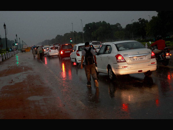 New Delhi streets