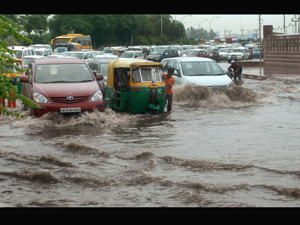 Rains, thundershower occur across India