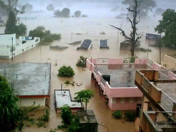 Heavy rains lashed U'khand