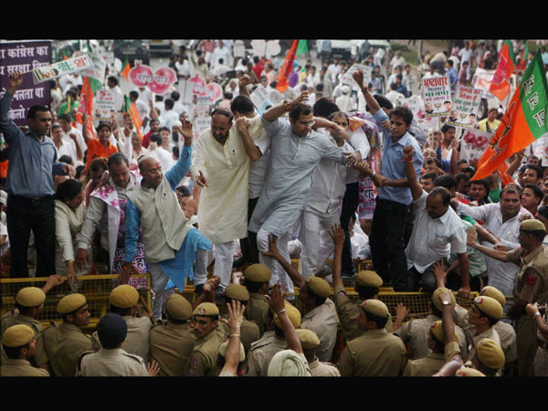 Delhi BJP protests food security program