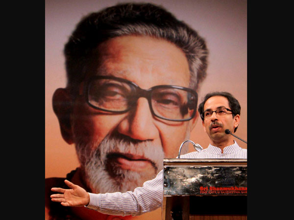Sonia is imported leader: Uddhav