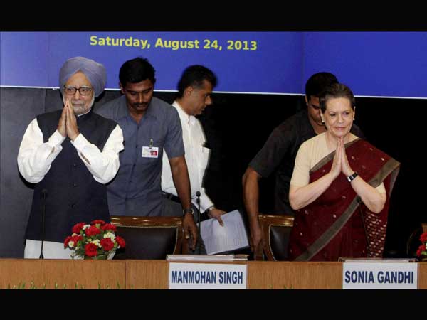 Sonia Gandhi and Manmohan Singh