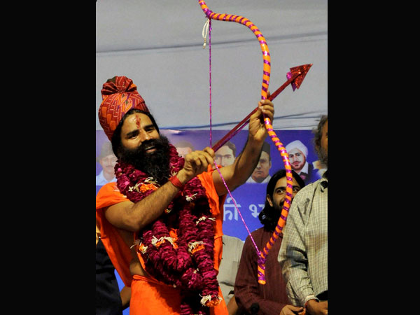 Ramdev: Maintian distance from women