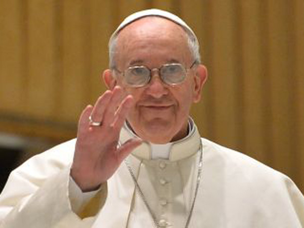 War never again, says Pope on Syria