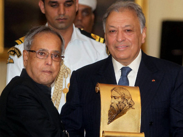 Zubin Mehta receives Tagore award