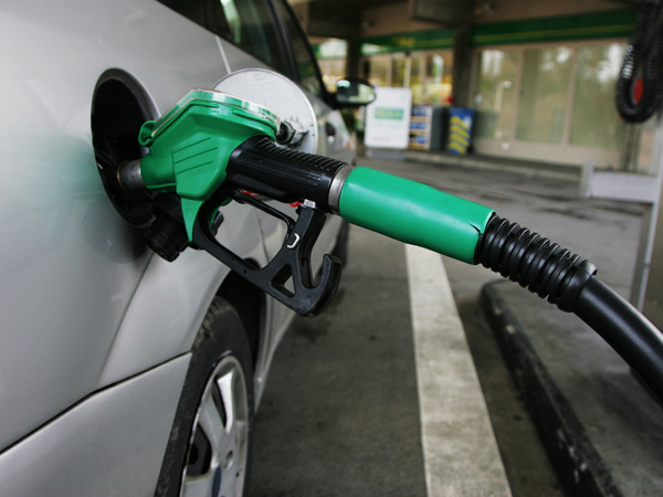 Petrol at record high of Rs 86.91 in Mumbai, Rs 79.51 in Delhi