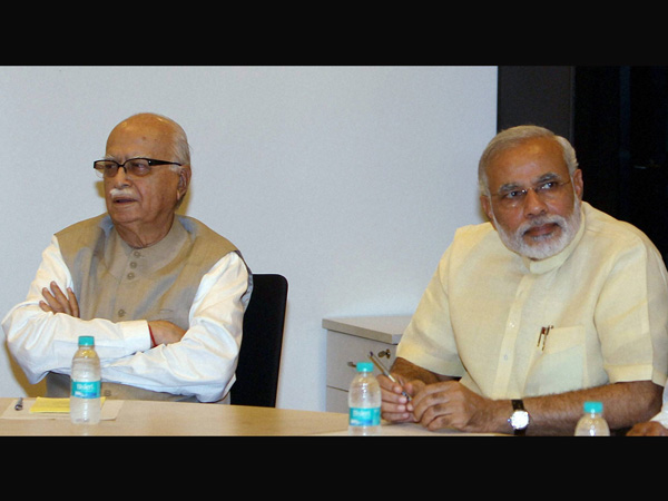 advani-modi