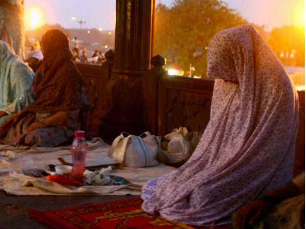 Muslim women ahead of Hindu women! Muslim women ahead of Hindu women!
