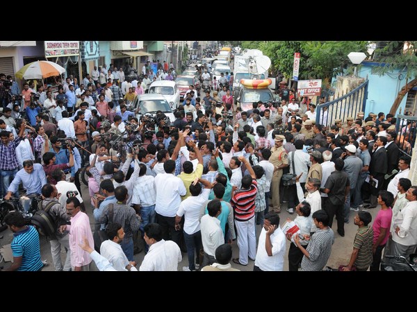 Jagan's followers in Hyderabad