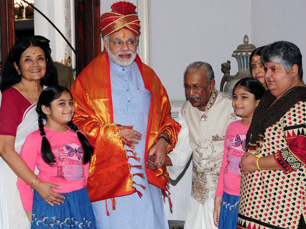 At Kowdiar Palace
