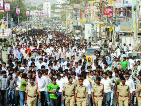Protest in Delhi for united Andhra