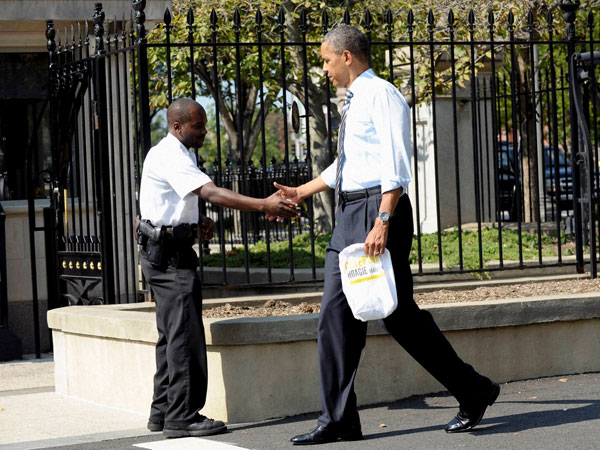 Kerry urges US Congress to end shutdown